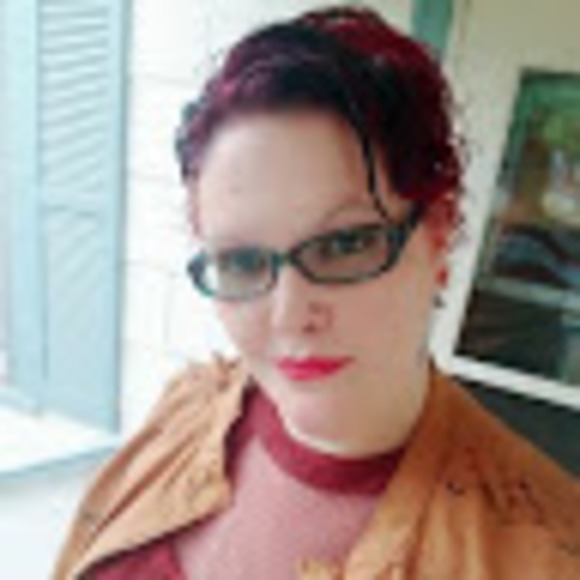 Meet your Posher, Lily - Picture 1 of 1